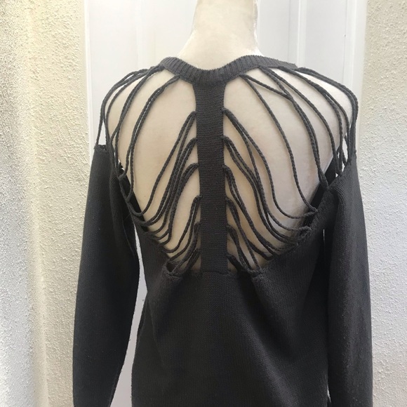 Grey Cold Shoulder Chunky Sweater with Vented High-Low Hem Love Riche size Small - Picture 5 of 11